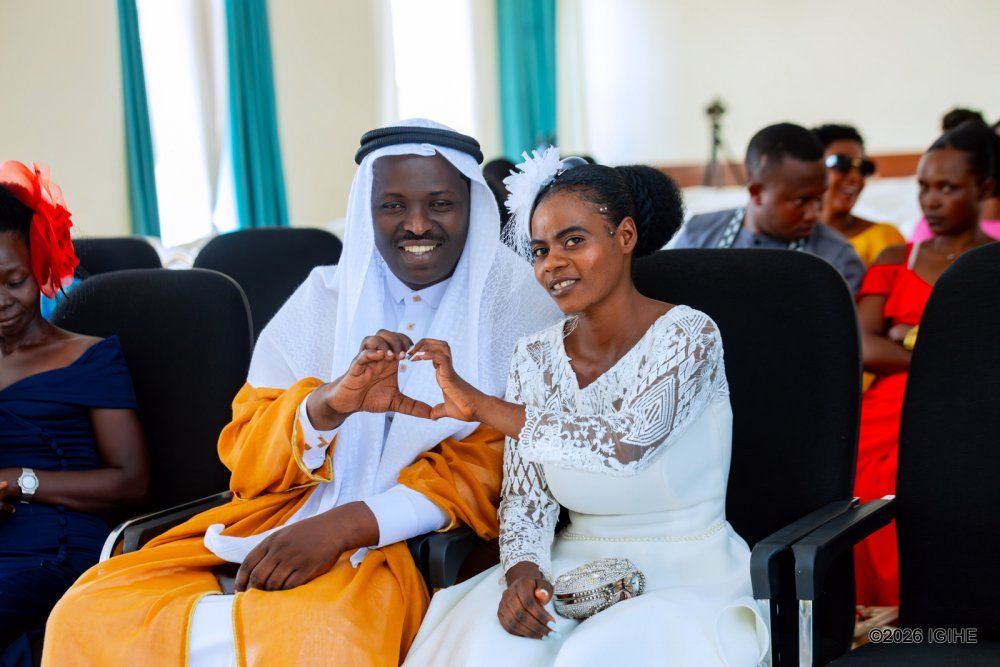 Apôtre Mutabazi yakoze ubukwe bwitabiriwe n'abantu batarenga 25 muri Marriot Hotel