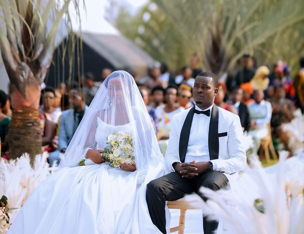  Ku rubuga rwa Instagram Vestine yakuyeho amafoto agaragaza iby’urugo rwe