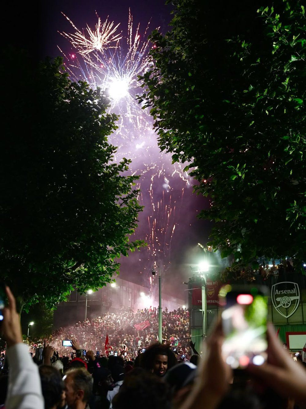 arsenals_title_done__emirates_stadium_9_-26d3a.jpg