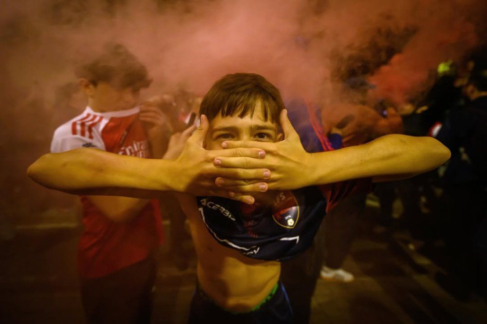 english_media_personality_and_former_arsenal_footballer_ian_wright_celebrates_with_supporters_at_1_-5103e.jpg