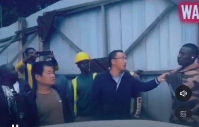 Iherezo ryikibazo cyabashinwa bagaragaye muri video bashyamiranye n’abakozi babo ryabaye irihe?